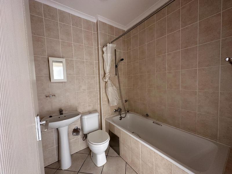 2 Bedroom Property for Sale in Gordons Bay Western Cape